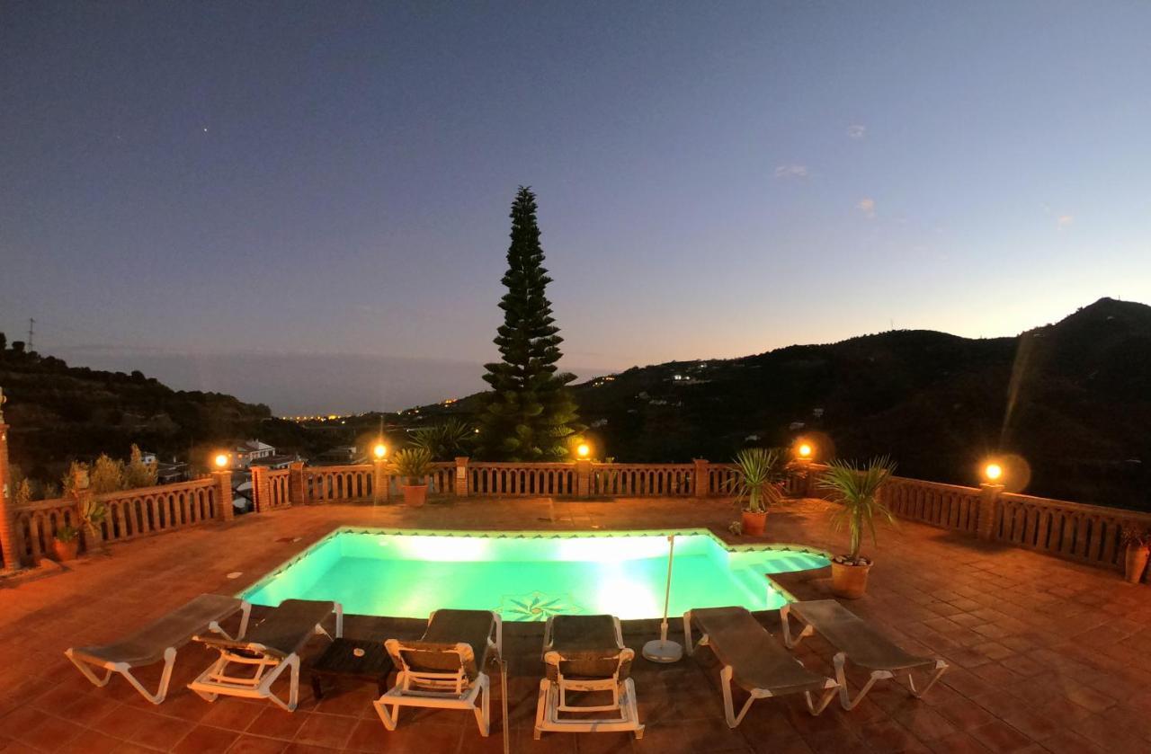 Casa La Araucaria Villa Frigiliana Luaran gambar