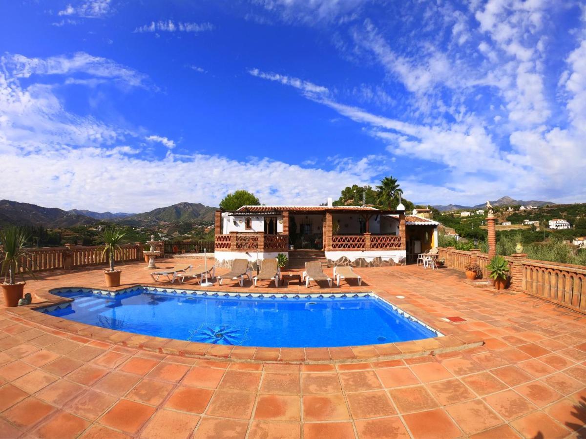 Casa La Araucaria Villa Frigiliana Luaran gambar