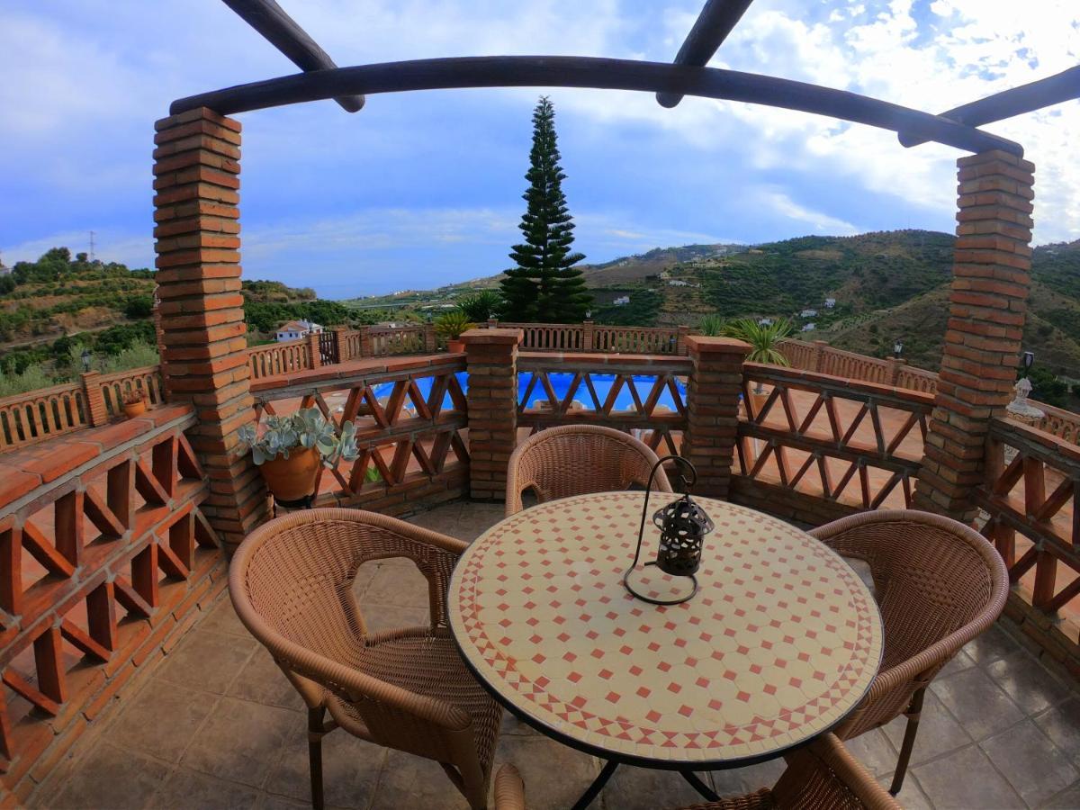 Casa La Araucaria Villa Frigiliana Luaran gambar