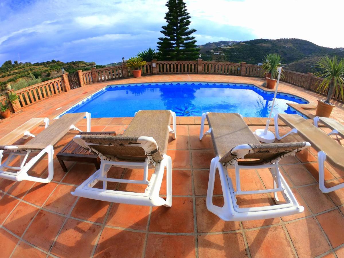 Casa La Araucaria Villa Frigiliana Luaran gambar