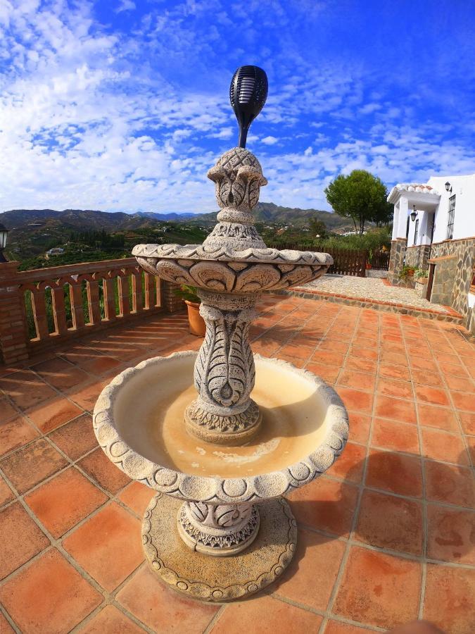 Casa La Araucaria Villa Frigiliana Luaran gambar